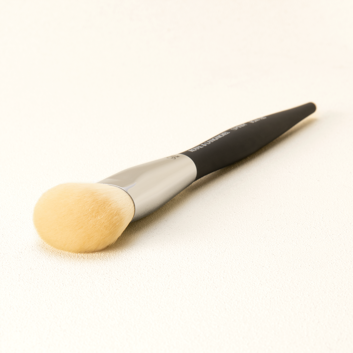 Complexion Brush OMNIA® BOM-185 – OMNIA Brush